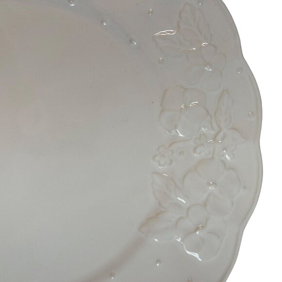 Bordallo Pinheiro Ingrid Cream Dinner Plates Lot of 2 Portugal - Picture 3 of 12